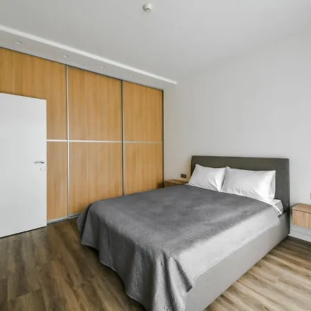 K129 Living In Center Daire